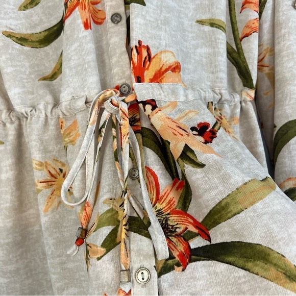 Chico's Spring Lily Utility Shirt Tunic Floral Button Up Roll Tab Sz M Vacation - Picture 6 of 15